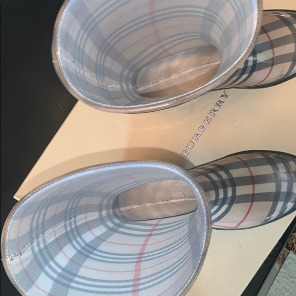 Vintage Burberry Rain Boots! - Picture 7 of 8